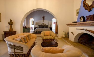 EN VENTA GRAN CASA ESTILO COLONIAL EN RANCHO CORTÉS CUERNAVACA MOR 3,130  TERRE