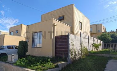 Se arrienda bonita casa, 3/D, 3B, El Mirador, Villa Alemana