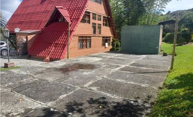 VENTA DE FINCA EN EL PEÑOL REPRESA GUATAPÉ
