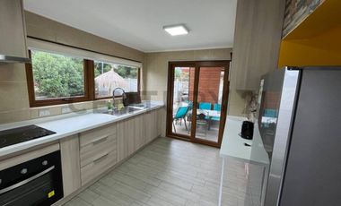 Venta Acogedora Casa Balneario Pingueral