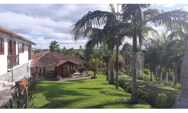 COUNTRY HOUSE LARGE GARDENS FOR SALE POPAYAN COLOMBIA