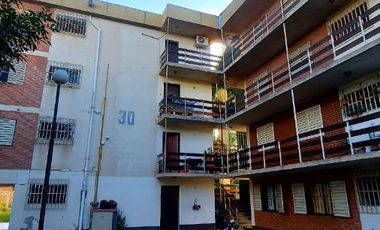Departamento en venta de 2 dormitorios en Barrio Ampliación Intersindical.