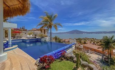 Casa de Lujo con Alberca en CHAPALA Raquet Club San Juan Cosalá