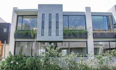 Privilegiada casa a la venta en exclusivo proyecto residenciale