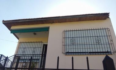 CASA 3 AMBIENTES EN 1º PISO EN QUILMES OESTE.