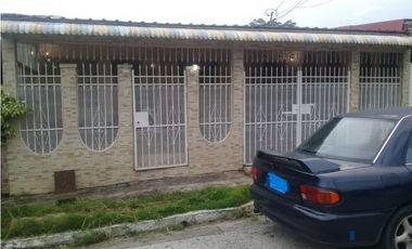 Venta Rápida de Acogedora Casa en Las Américas 155 Mts