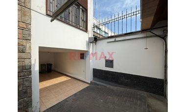 Casa Ideal Vivienda U Oficina Adm. (Puerta Cerrada) |Cerca A Javier Prado Y Salaverry