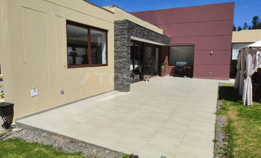 casa campestre en venta en reserva de la cañada. Cod V5747