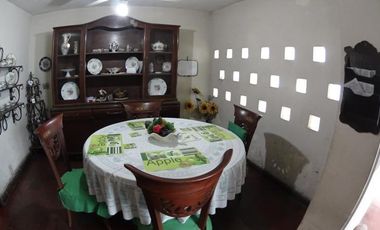casa en venta en barrio blanco. Cod V10309