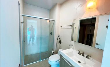 Venta de apartamento en Avenida Balboa H2O ON THE OCEAN
