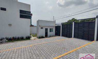 Casa en con alberca y  con Roof Garden,  3 de Mayo ,Emiliano Zapata