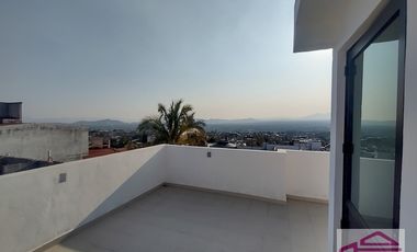 Casa en con alberca y  con Roof Garden,  3 de Mayo ,Emiliano Zapata