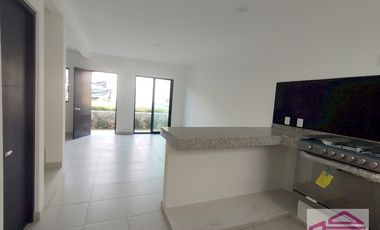 Casa en con alberca y  con Roof Garden,  3 de Mayo ,Emiliano Zapata