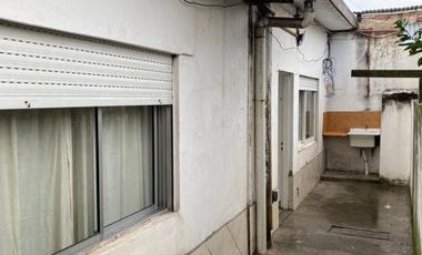 Casa para 2 Familias en venta en Moron Sur