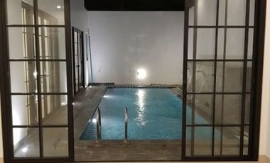 Townhouse Bagus Bonus Kolam Renang , Sisa 1 Unit lagi di Kawasan Cilandak Siap Nego Harga 6,9 Milyar (Nego)