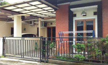 RUMAH CANTIK SIAP HUNI DALAM PERUMAHAN DI TENGAH KOTA JOGA