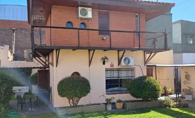 Chalet en venta en Gerli Este