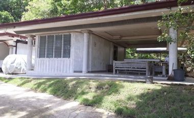 LOT FOR SALE WITH OLD STRUCTURES SIQ0049