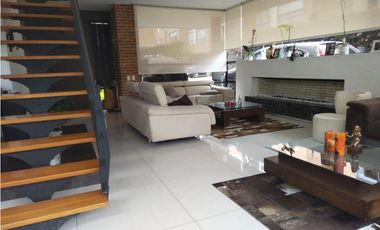 Venta Imperdible: Casa de Ensueño en Chía, Estilo Inigualable