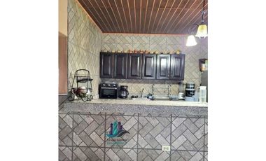 VENDO 2 CASAS EN LOTE DE 731M2 BUGABA
