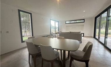 POSITIVE HOUSE XI - VILLA ROBLES -PINAMAR