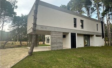 POSITIVE HOUSE XI - VILLA ROBLES -PINAMAR