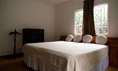 Vendo casa en Obarrio (IH)