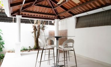 Vendo casa en Obarrio (IH)