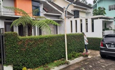 Rumah Mewah Siap Huni di Banjararum Karanglo Singosari Malang