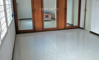 Rumah Luas 300m2 Di Bogor Timur 5 KT SHM
