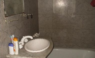 Excelente lote 8,66 x 22, apto duplex. Zonificación R3.- Munro