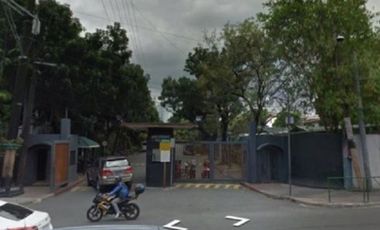 Old House for Sale in San Lorenzo Village, Makati City