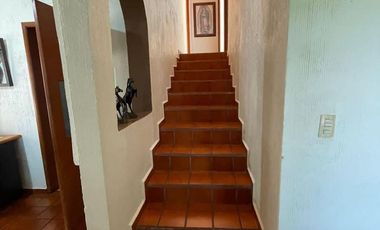 Gran casa tipo rancho de 3 recámaras en venta en Huitzilac