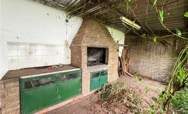 VENTA CASA 3 DORMITORIOS CON OFICINA COMERCIAL
