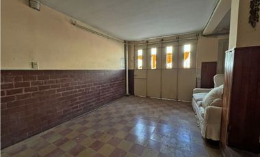 VENTA CASA 3 DORMITORIOS CON OFICINA COMERCIAL