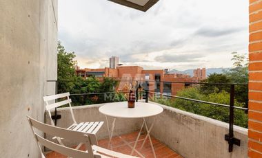 apartamento en venta en el poblado. Cod V63966