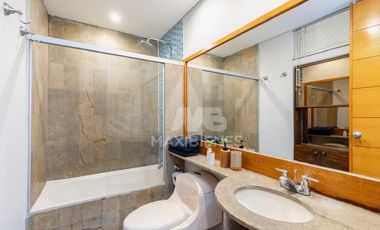 apartamento en venta en el poblado. Cod V63966