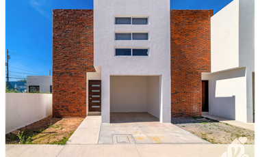 CASA EN VENTA EN SAN JUAN DEL RIO, QUERETARO