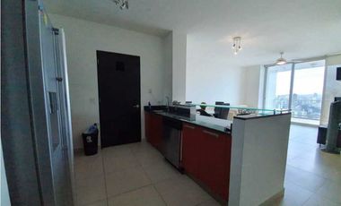 VENTA DE APARTAMENTO AMOBLADO PARA INVERSION CINTA COSTERA PH DESTINY