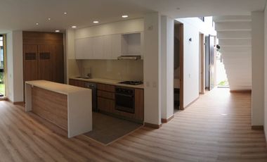 casa en arriendo en cota. Cod A6968301