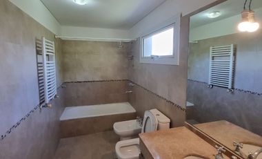 VENTA DE CASA EN Juana Koslay