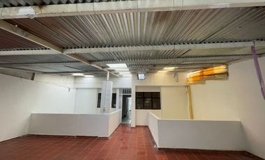 COD. 5372 - SE ARRIENDA APARTAMENTO - BARRIO:  SANTA ANA