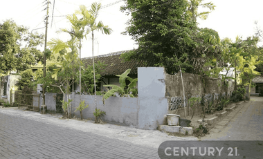 Rumah Joglo Belakang SMP N 7 Tegalrejo Hanya Harga Tanah Saja