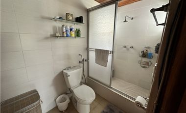 Se VENDE Casa Duplex - El Dorado