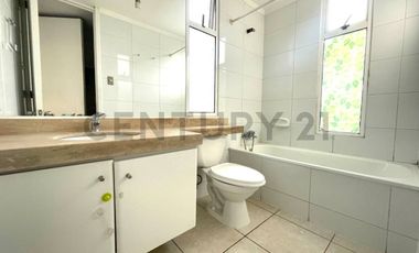 VENDO A PRECIO INCREIBLE CASA EN SANTA ELENA BARRIO LAGUNA