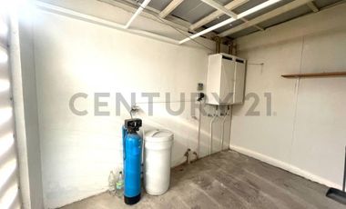 VENDO A PRECIO INCREIBLE CASA EN SANTA ELENA BARRIO LAGUNA
