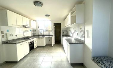 VENDO A PRECIO INCREIBLE CASA EN SANTA ELENA BARRIO LAGUNA