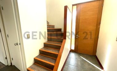 VENDO A PRECIO INCREIBLE CASA EN SANTA ELENA BARRIO LAGUNA