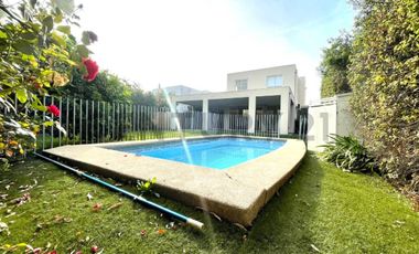 VENDO A PRECIO INCREIBLE CASA EN SANTA ELENA BARRIO LAGUNA
