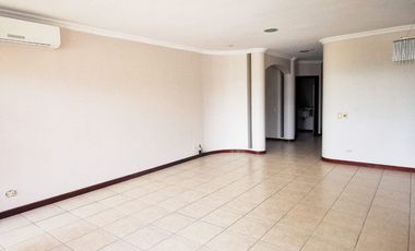Departamento en Venta Sector UEES